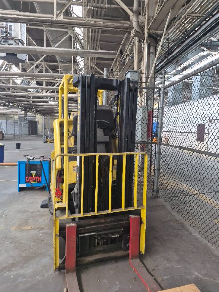 Yale Forklift & Depth Charger — photo 1