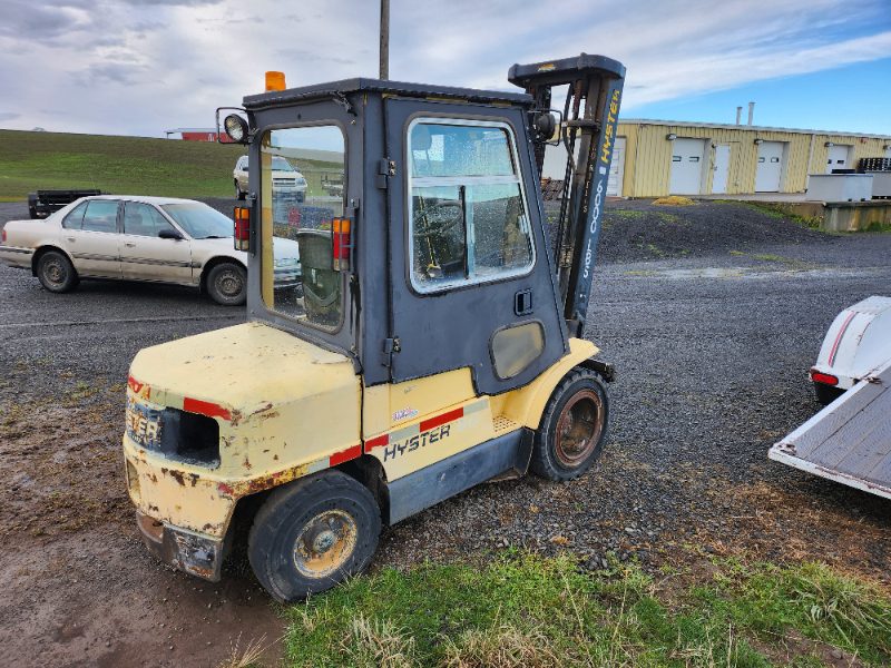 2000 Hyster Forklift - photo 1