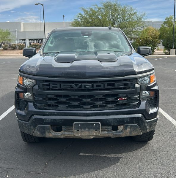 2023 Chevrolet Silverado - photo 1