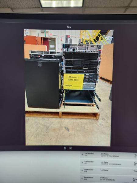 (1) LOT OF SERVERS