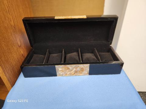 WATCH HOLDER