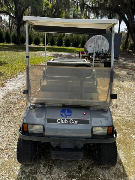 BATTERY POWERED GOLF CART