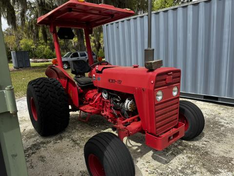 TRACTOR MASSEY-FERGUSON