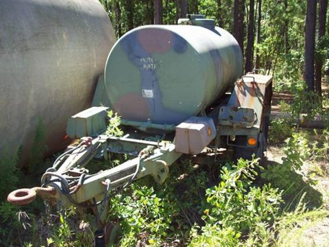 TRAILER MOUNTED WATER TANK, 400 GALLONS