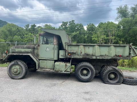 1957 Kaiser Jeep