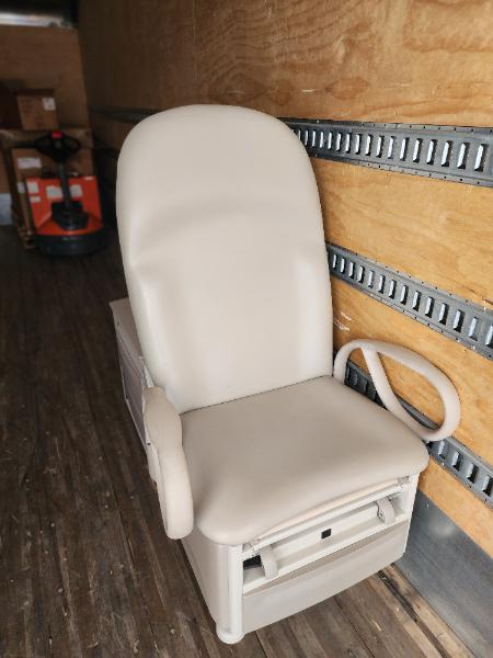 BREWER 6500 EXAM CHAIR