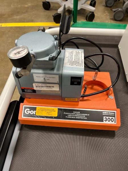 GOMCO TABLETOP ASPIRATOR 300
