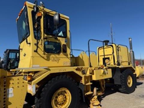 OSHKOSH SNOW PLOW