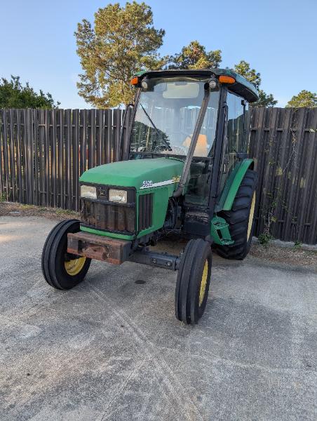 JOHN DEERE TRACTOR