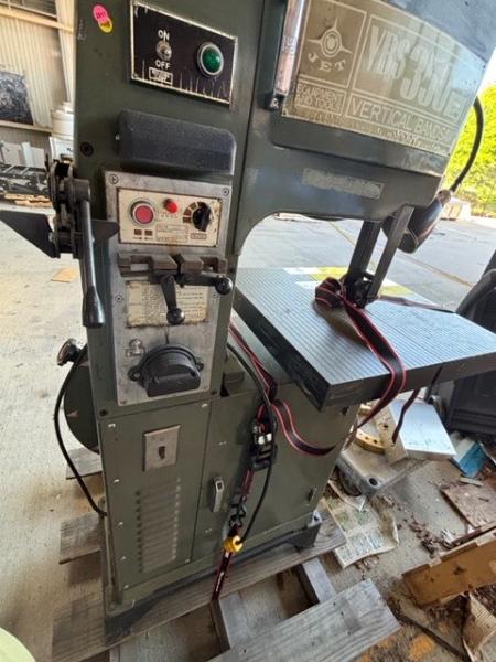 (1) ELECTRIC SAW & CARDBOARD BOXES