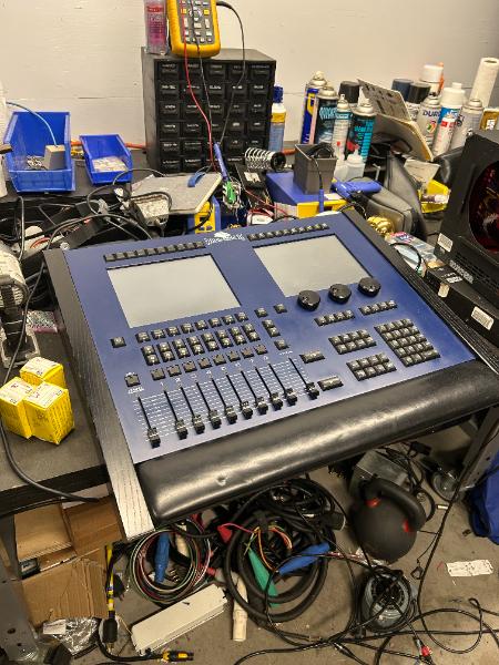 (1) LOT OF VARIOUS THEATRE EQUIPMENT
