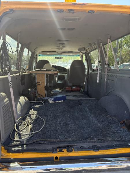2000 FORD E-350 VAN