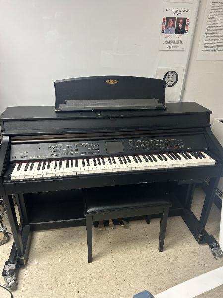 ELECTRIC PIANO