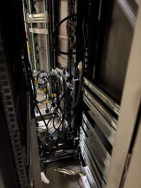 SERVER RACK