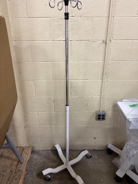 USABLE IV POLE