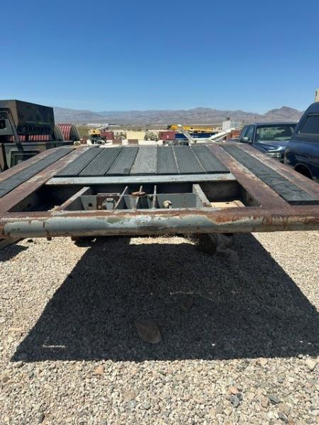 HOLDEN TRAILER