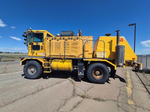 OSHKOSH SNOW BROOM