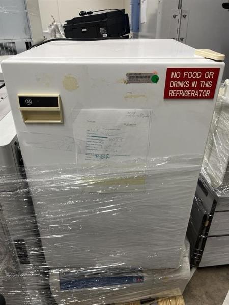 GENERAL ELECTRIC FREEZER