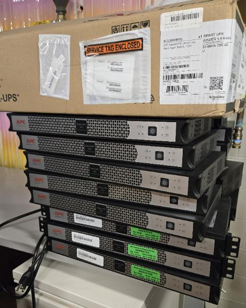 APC Smart UPS