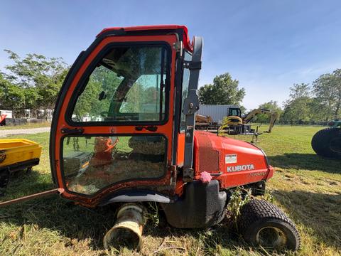 Kubota F3060 Front Mount Mower