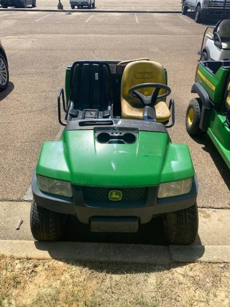 JOHN DEERE GATOR