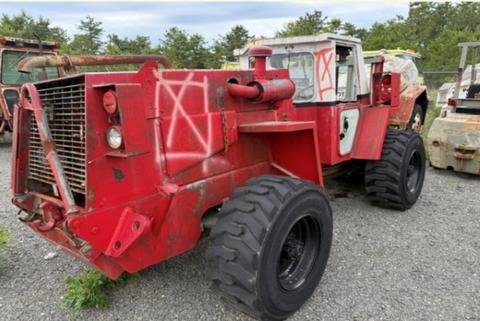 FORKLIFT