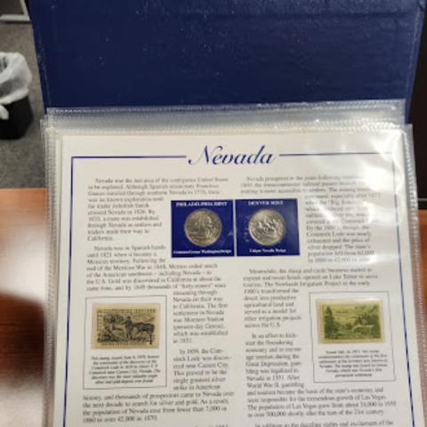 (1) LOT OF VARIOUS COLLECTABLE ITEMS