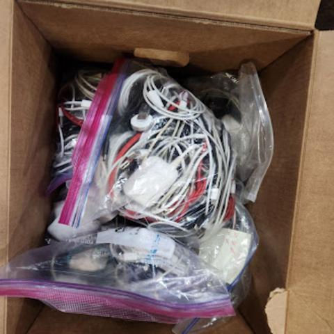 (1) LOT OF VARIOUS ELECTRONICS