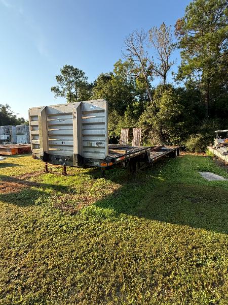 Trailer - 53' x 102" - 25 Ton - Step Deck