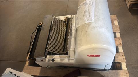 BERKEL BREAD SLICER