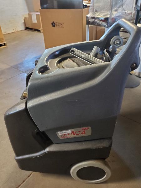 Century 400 Portable Carpet Extractor
