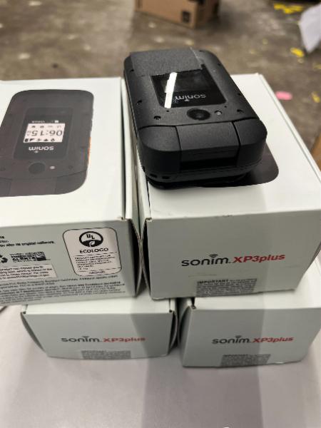 Sonim Flip-Phones