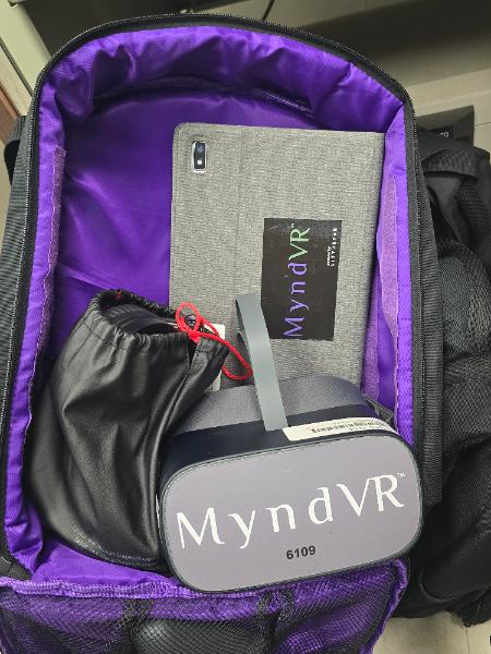 VIRTUAL REALITY GOGGLES WITH TABLETS