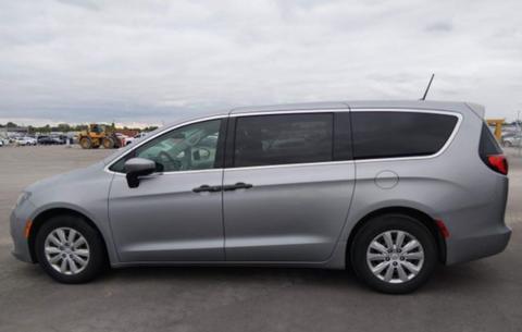 2020 CHRYSLER VOYAGER
