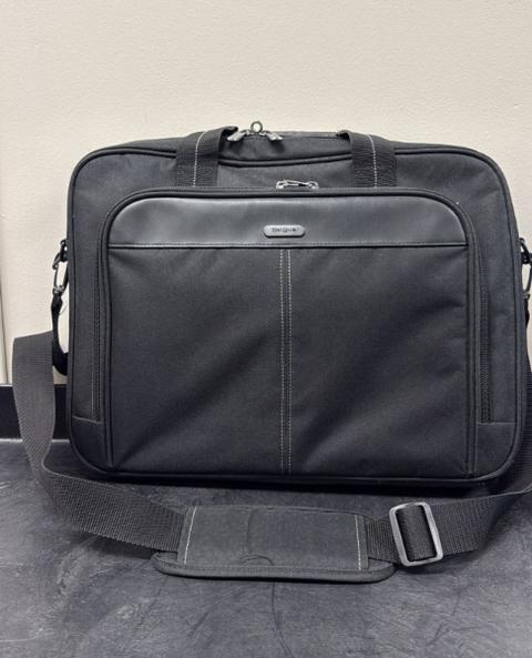 TARGUS & KENSINGTON LAPTOP BAGS