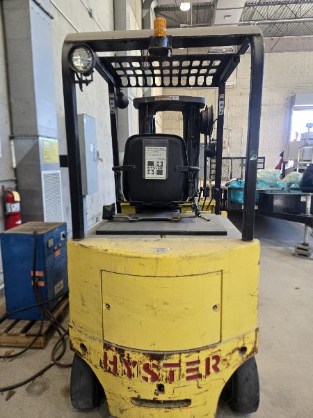 ELECTRIC FORKLIFT