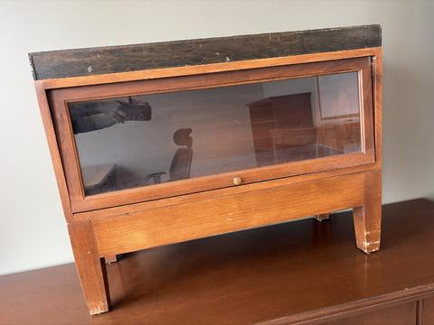ATTORNEY BOOKSHELVES
