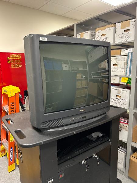 32in TV S-Video Vintage