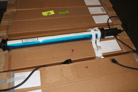Fluorescent light sets