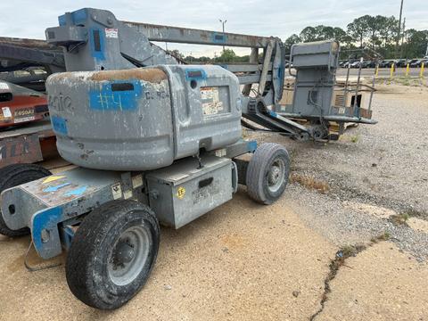 Genie 45 FT Manlift