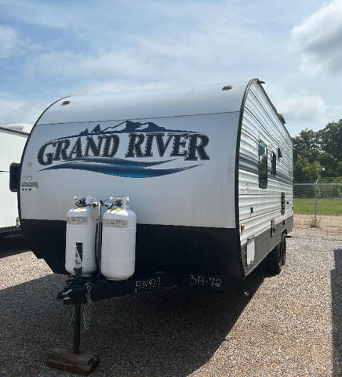 TRAVEL TRAILER