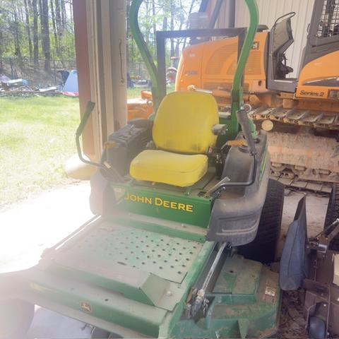 John Deere 997R Mower