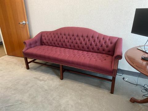 Traditional Tufted Executive chair