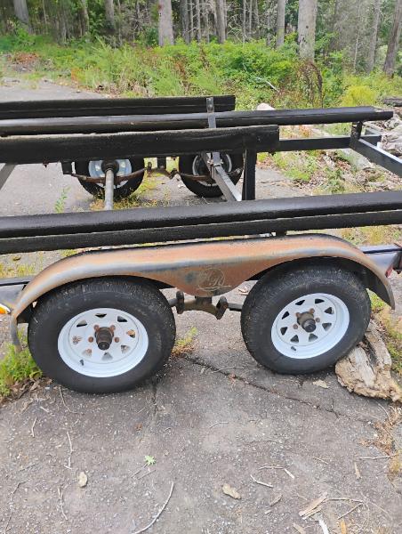 Pontoon Trailer