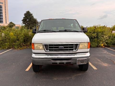 2004 Ford E 350