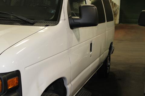 2010 FORD E350 PASSENGER VAN - A23104