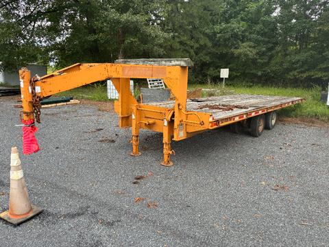 2002 Econoline Gooseneck Trailer