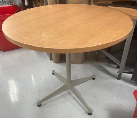 Round Table