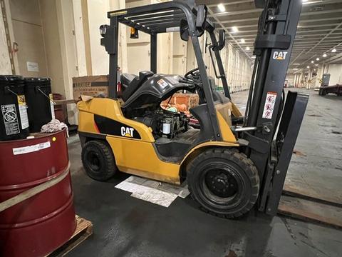 Caterpillar Forklift