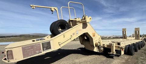 2014 M1000 Heavy Duty Tank Semi-Trailer (SN: X233)